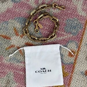 💫Link Chain Strap-Brass💫
New without Tags